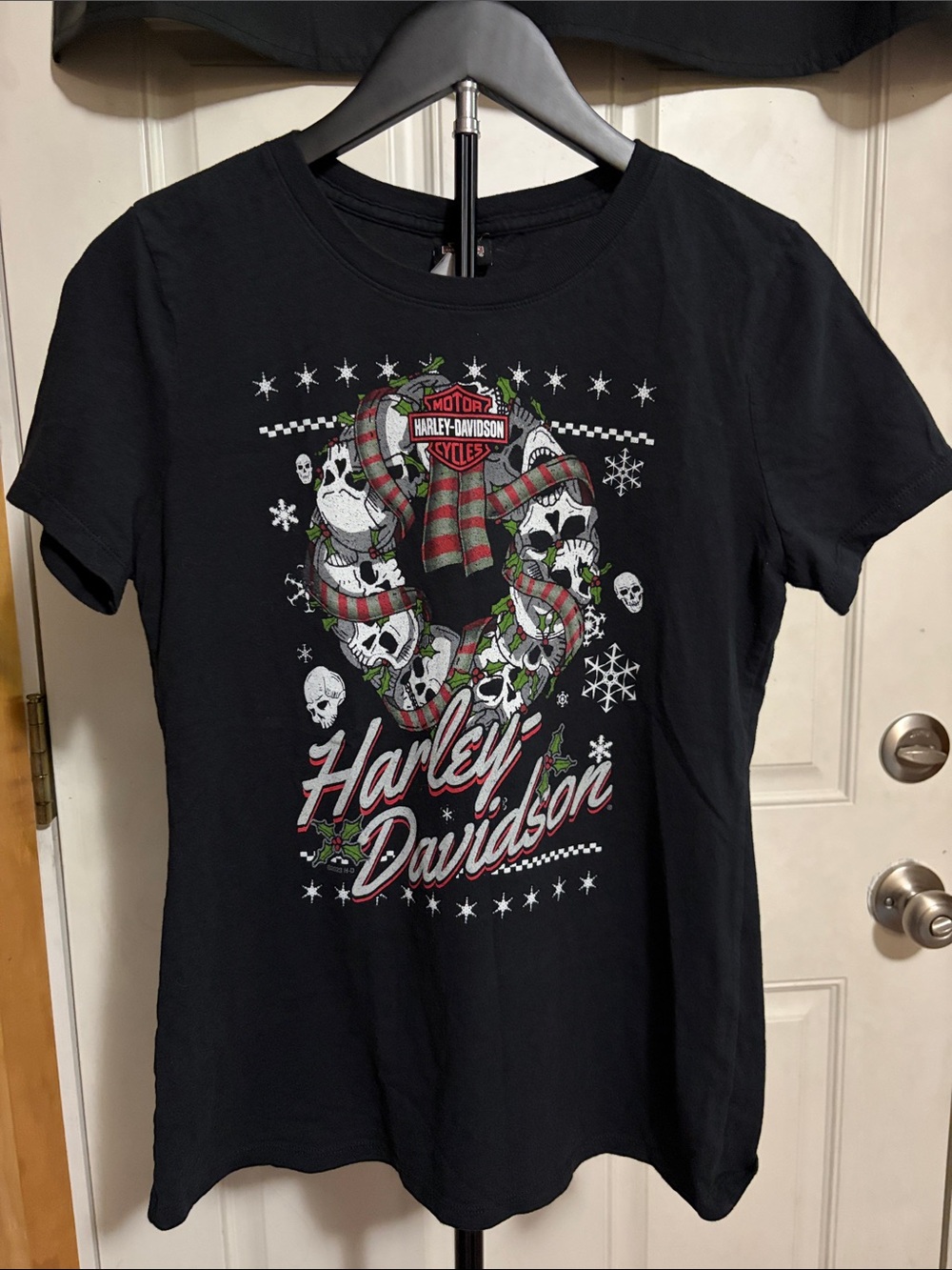 Harley Davidson Christmas Holiday Wreath Skull Short Sleeve